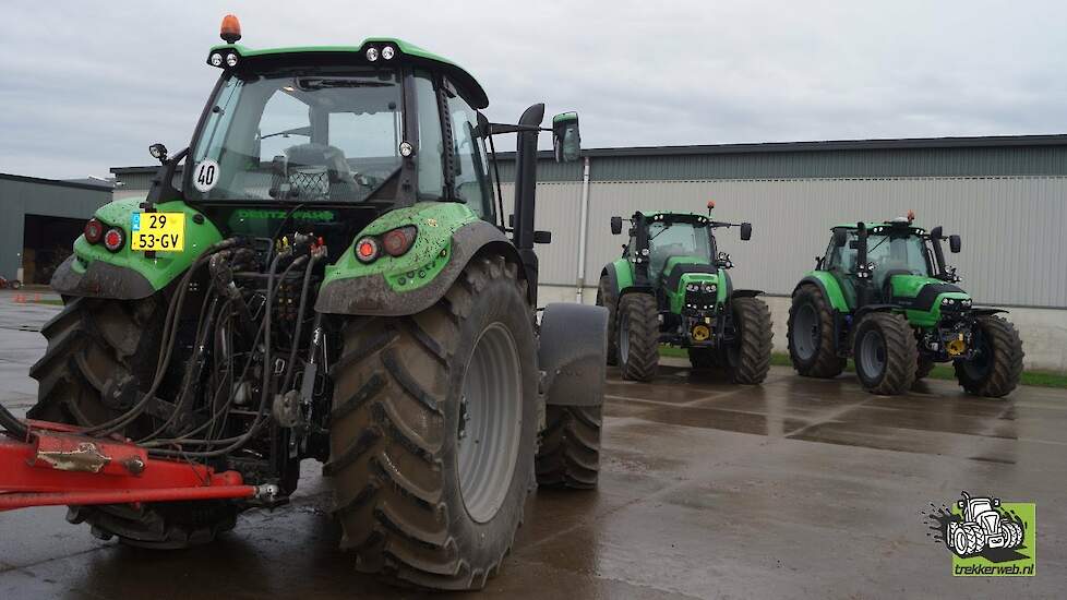 Rijden met de Deutz Fahr 6210 Cshift met Beco Super 2600 Tridem