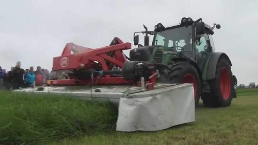 Grasmaaien met Lely en Fendt demo efficiënte ruwvoederwinning Trekkerweb