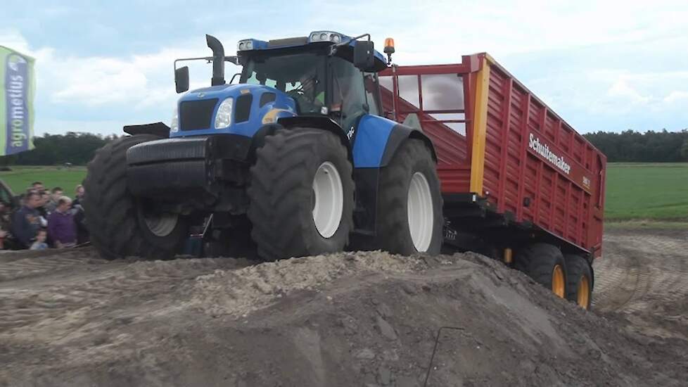 Schuitemaker aangedreven assen - Trekkerweb loonwerkvelddagen