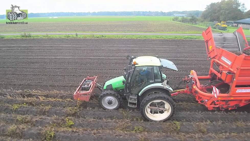 Zetmeelaardappelen rooien met Grimme DR 1500 en Deutz-Fahr Trekkerweb