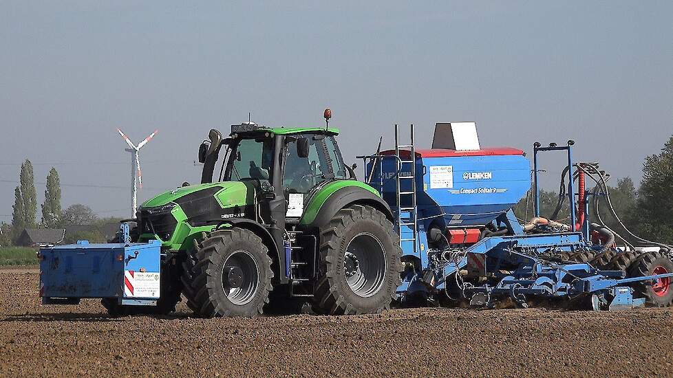 Deutz -Fahr Agrotron 9340 Lemken Compact-Solitair 9 Monosem Monoshox NG Plus maïszaaien Trekkerweb