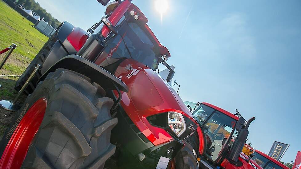 Uitleg Zetor trekkers op Agrotechniek Holland 2016 Trekkerweb