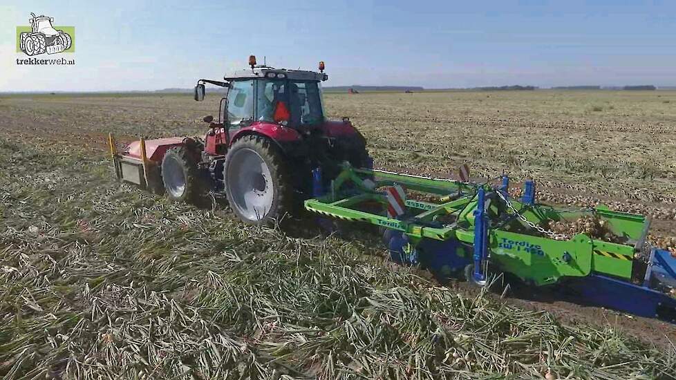 Uien rooi demonstratie met de Tordisc Schijvenrooier in Swifterbant Trekkerweb