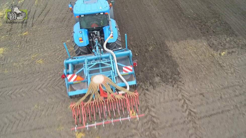 New Holland T7510 zomertarwe zaaien met Imants Trekkerweb