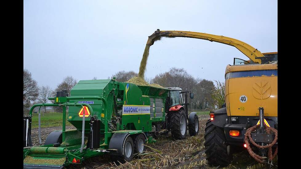 Gebr. Knoll introduceert AGRONIC MR 1210 MultiBaler! Trekkerweb