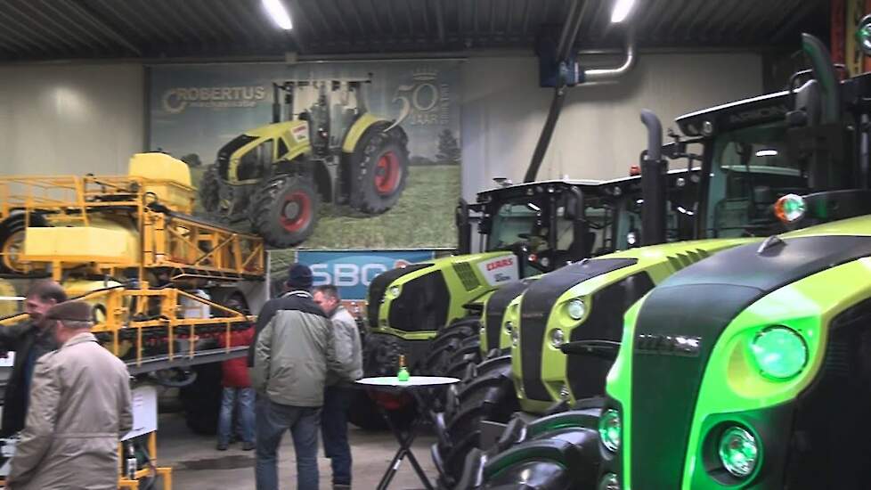 Robertus mechanisatie show kleurt rood en groen Trekkerweb