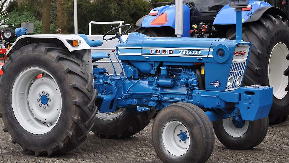 New Holland Kort Mechanisatie Uit Zwiggelte Bestaat 65 Jaar Trekkerweb Nl