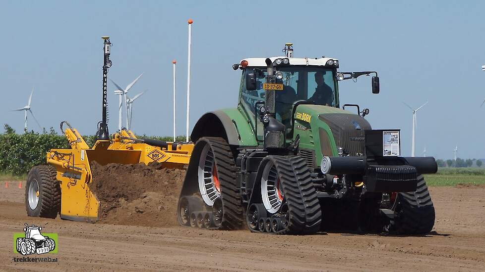 Fendt 939 op Soucy tracks van Gebr Bork met Bos combi kilver Trekkerweb