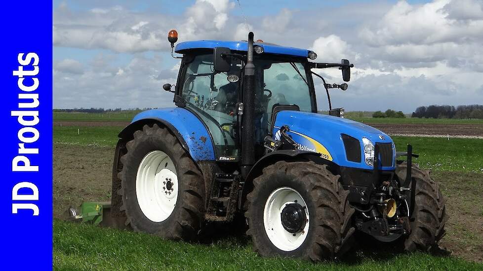 New Holland T6050/Krone/Bouwland frezen/Tilling the land/Ackerland Fräsen/van Engelen/Nunspeet