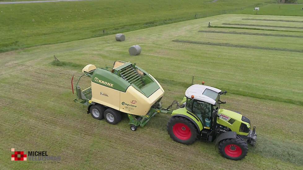 J.W.D. Markvoort met nieuwe Claas Arion 440 en Krone Comprima CF 155 XC X-Treme