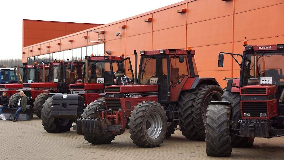 Case-IH International 1455 Red Power TT Hall Assen 2017 Trekkerweb