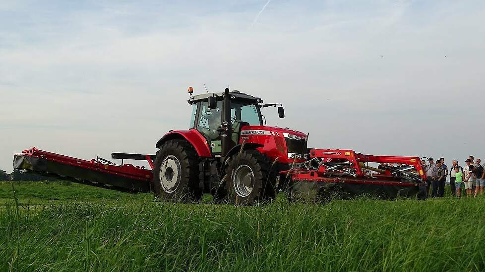 Kom naar de demo van de Massey Ferguson hooibouwdemotour Trekkerweb