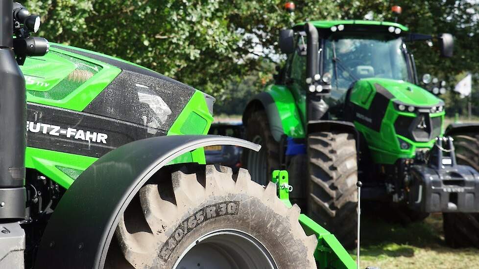 Deutz Fahr opstapdagen bij de 65e Nationale ploegwedstrijden te Veenhuizen Trekkerweb