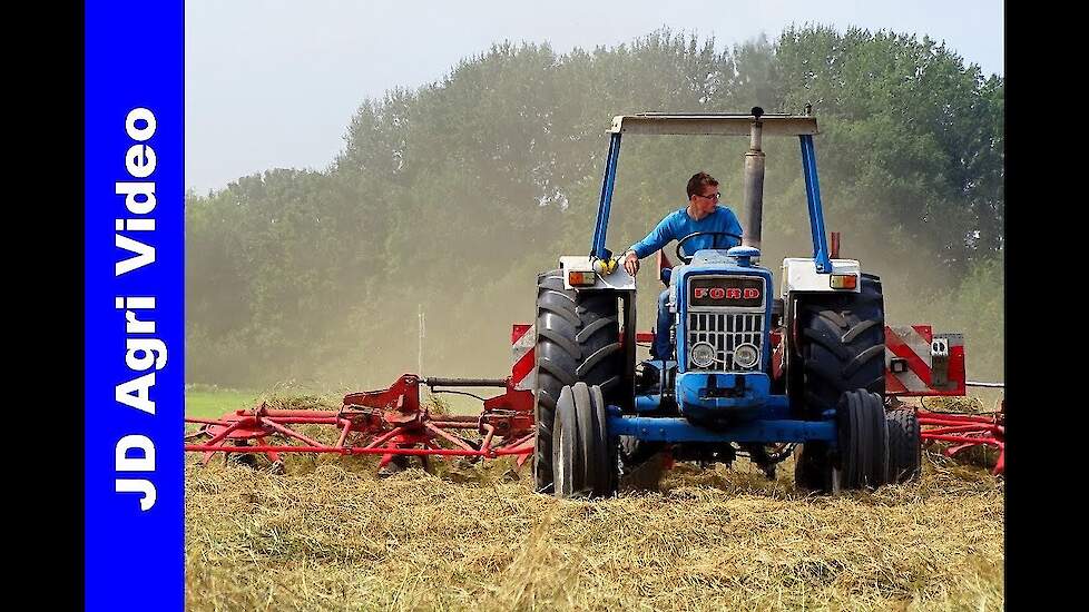 Ford 7000/Gras schudden/Tedding grass/Gras wenden/Lely/van de Streek/Nunspeet