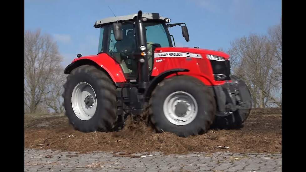 Drifting with brand new Massey Ferguson 7720 S Dyna VT testdrive  Trekkerweb