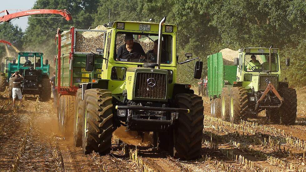 MB-Trac Unimog Treffen Feldtage Nordhorn 2016 Maïshakselen Trekkerweb corn silage