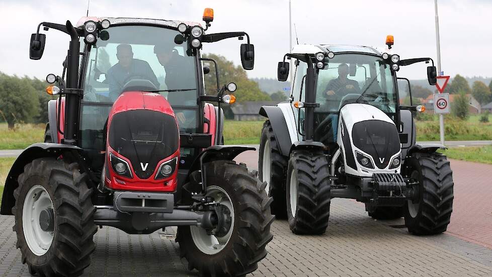 Lezers van Trekkerweb testen Valtra A 94 en Valtra A 104