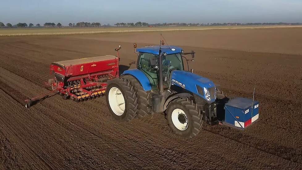 Väderstad Rapid wintertarwe zaaien bij Maatschap Boonman in Midwolda