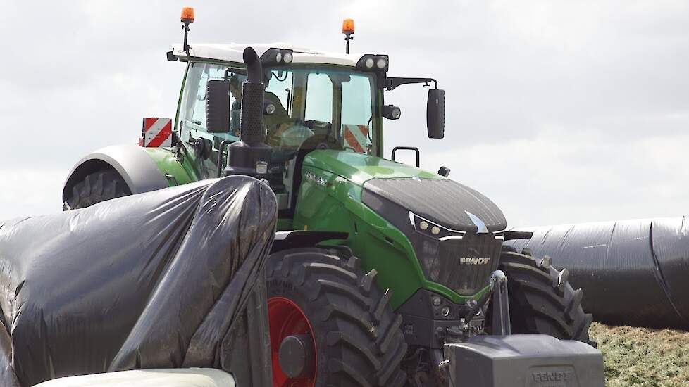 Kuilbult aan rijden met de Fendt 1050