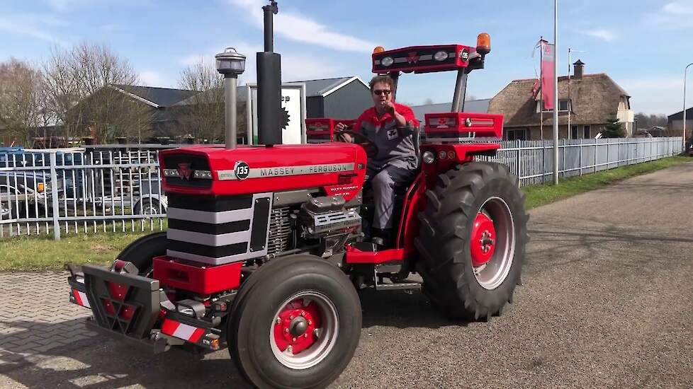 Massey Ferguson 135 XXL  Fijne Paasdagen Trekkerweb