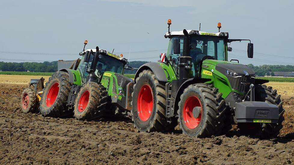 Fendt 1050 en 939 goed voor 900 PK, Van Werven diepploegen Tiefpflügen  Trekkerweb deep ploughing