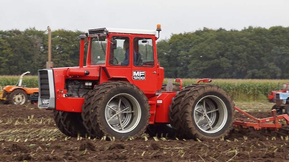 Youngtimer Massey Ferguson 1200