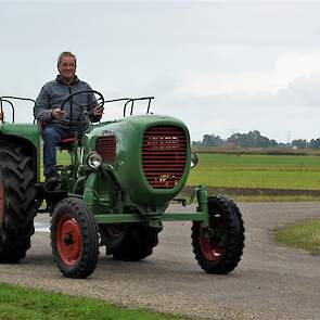 In de graanschuur van Koopman is ook nog plaats voor de Güldner van een bevriend hobbyist.