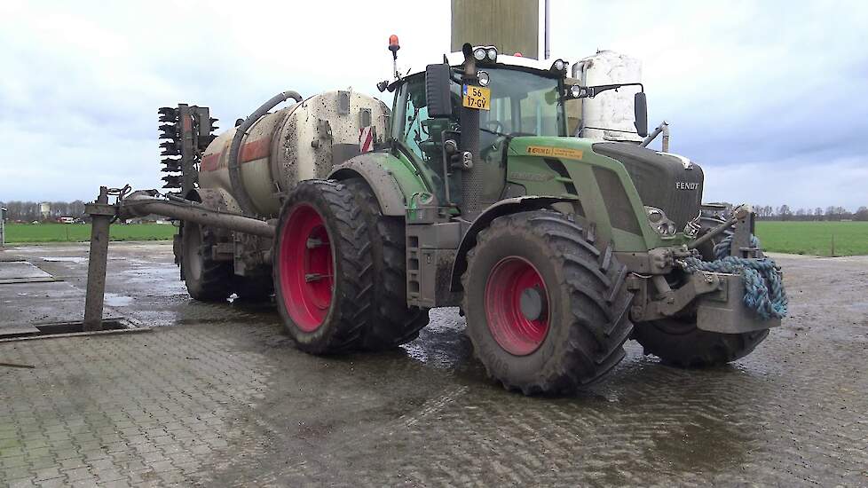 MESTSEIZOEN 2020 ZODEBEMESTEN MET EEN FENDT 828 VARIO KAWECO DOUBLE TWIN SHIFT