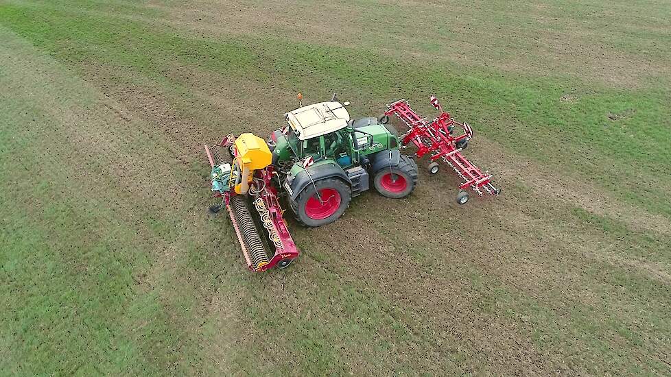 Vredo Agri Twin en Güttler HarroFlex grasland doorzaaien