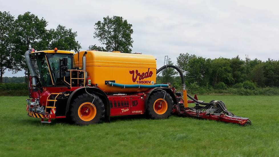 Vredo VT4556 met Vredo ZB4 Contractor 12 meter