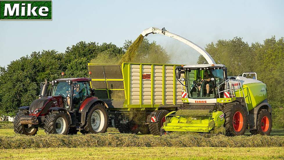 2020 | Grass Silage with 2x Valtra T234 | NEW Claas Jaguar 950 | Gebr. Dreierink.