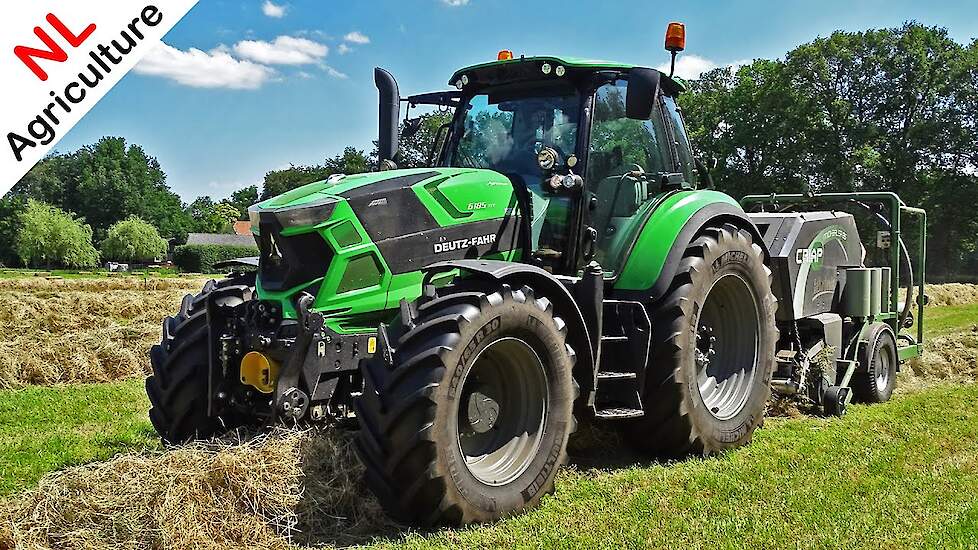 Pressing bales 2020 ● Deutz-Fahr 6185 & 6190 ● Criap Midi Baler 85 ● Balen persen ● Van den Brink.