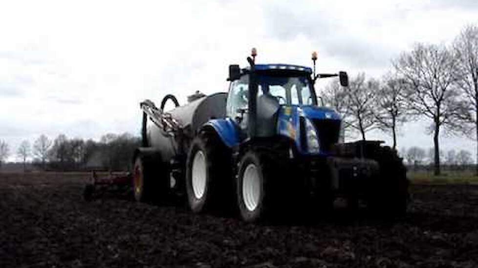 Bouwlandinjecteren  New Holland TG 285  Trekkerweb.nl