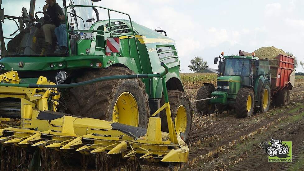 Tractorpulling John Deere 8600i SPFH  Hungry Chopper Tour -Trekkerweb mud stuck