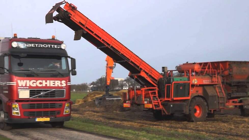 Zetmeel aardappels op transport,transportbedrijf  Wigchers Trekkerweb