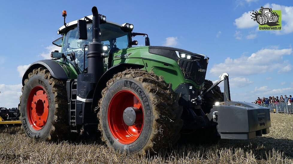 Fendt 1050 Vario in action Wadenbrunn Fendt Feldtag 2014 Trekkerweb