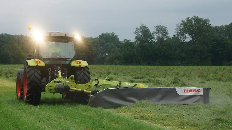 De CLAAS  maaiers bij Kamps De Wild demo Trekkerweb grassmen