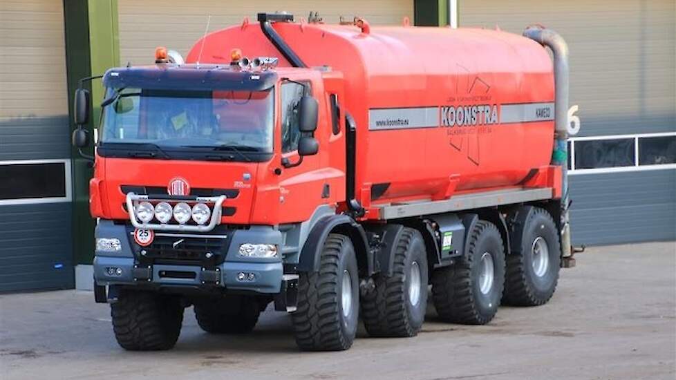 Koonstra Balkbrug met de nieuwe Tatra landbouw truck Trekkerweb