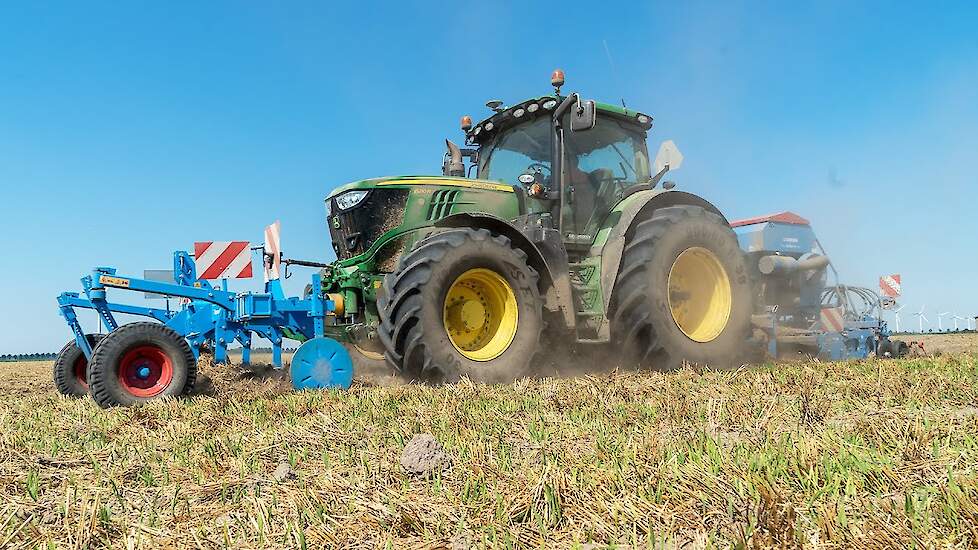 1+3 = 4 x Lemken in actie; stoppels bewerken en groenbemesting inzaaien