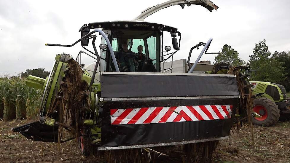 Claas Jaguar 960 TerraTrac Orbis 750 voorzetstuk geïntegreerde transport afscherming