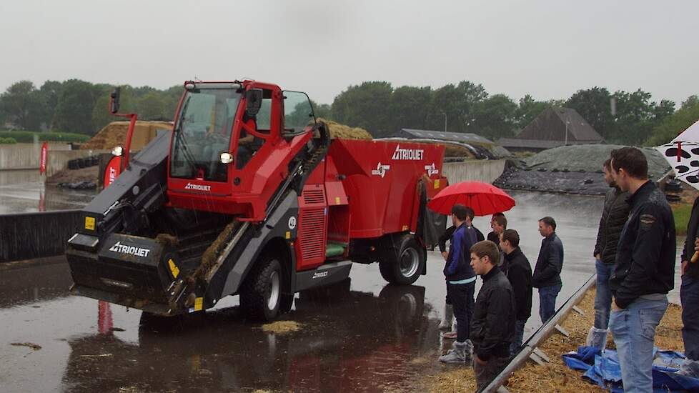 Druk bezocht demo Trioliet Triotrac zelfrijdende voermengwagen Trekkerweb