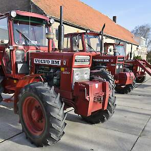 De 650 was af fabriek niet met vierwielaandrijving verkrijgbaar. Omdat er toch vraag naar was ontwikkelde importeur Kuiken een eigen systeem voor hydraulische voorwielaandrijving. De hydraulische pomp voor dit systeem zit in de bak tussen de frontgewichte