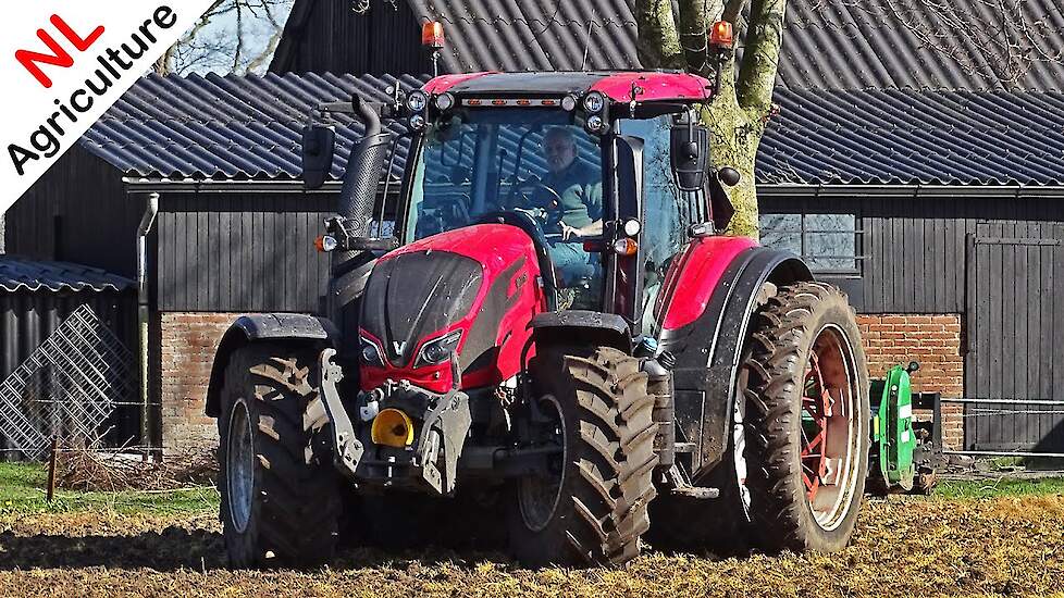 Tilling Grassland ● Grasland frezen met Valtra en Maschio in Kootwijkerbroek ● 2021