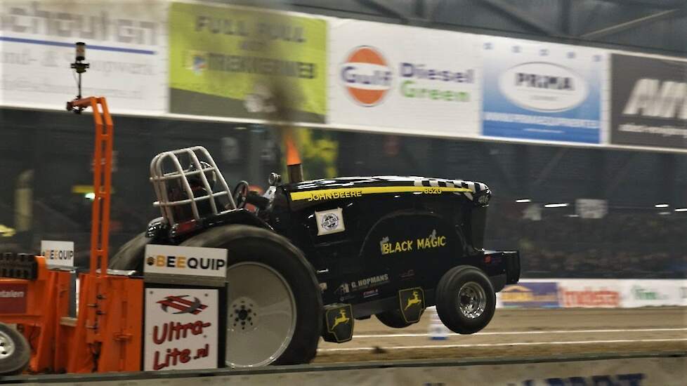 Indoor Assen 2021 Farmstock and more indoor tractorpulling