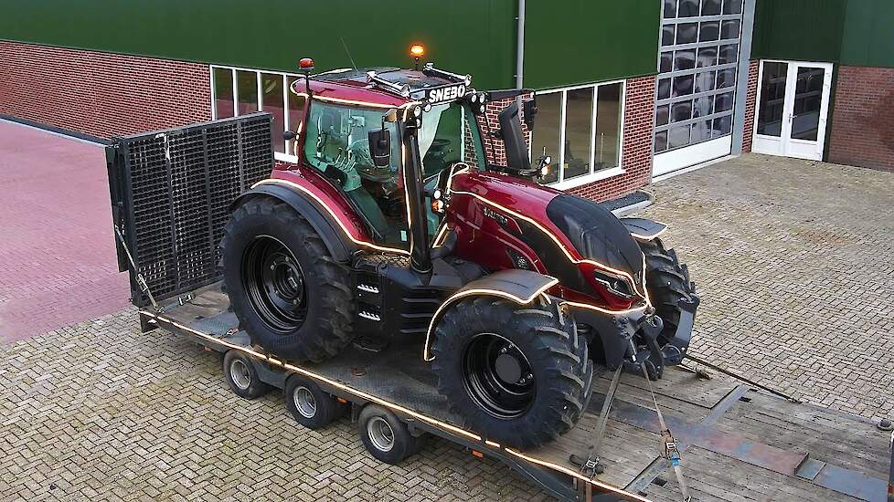 Aflevering Nieuwe Valtra T195 Active Unlimited | Delivering a New Valtra T195 | AGCO | Mechangroep