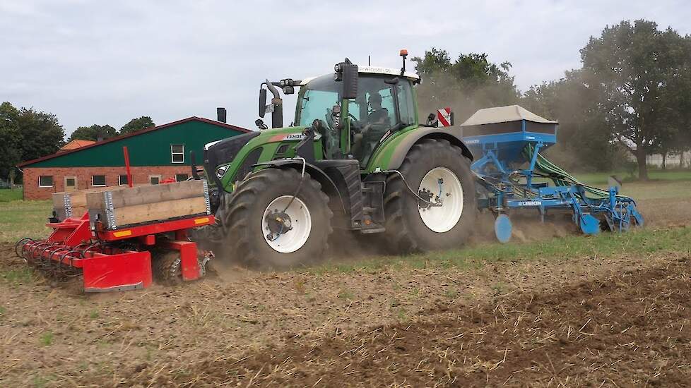 Groenbemester zaaien met Lemken Karat en Fendt 724