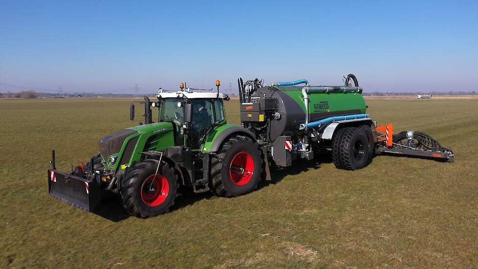 Kaweco Profi 2.20 tandem tank in actie bij de Grasspecialist