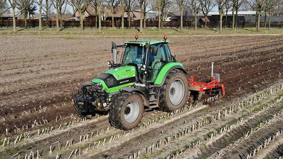 Pulling Corn Land with Deutz-Fahr + Evers | Van den Brink | 2022