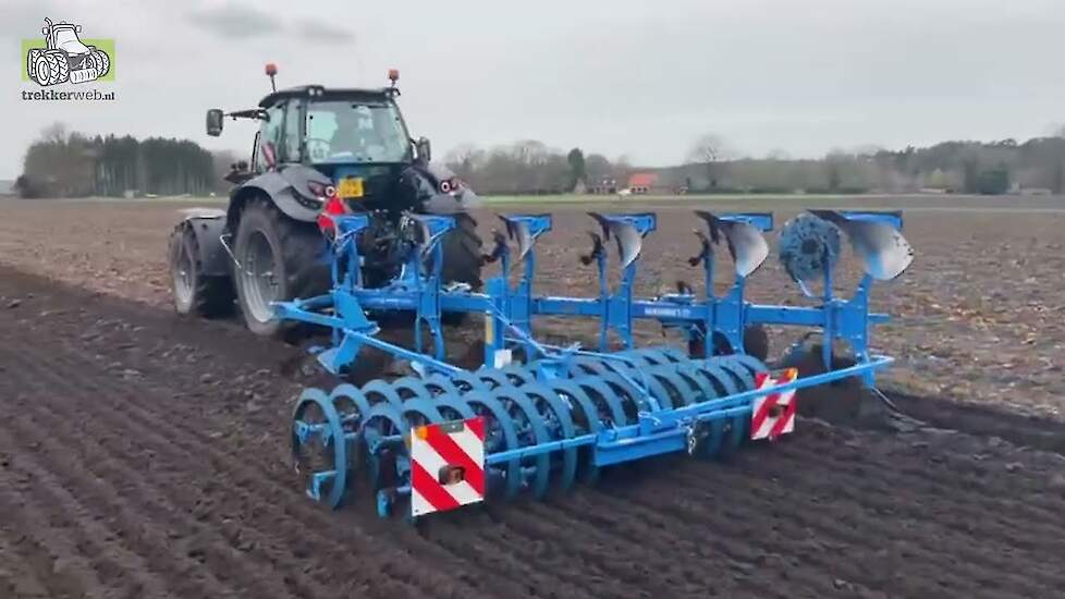 Lemken Juwel 8i, zesschaar on-land ploeg met Isobus-bediening