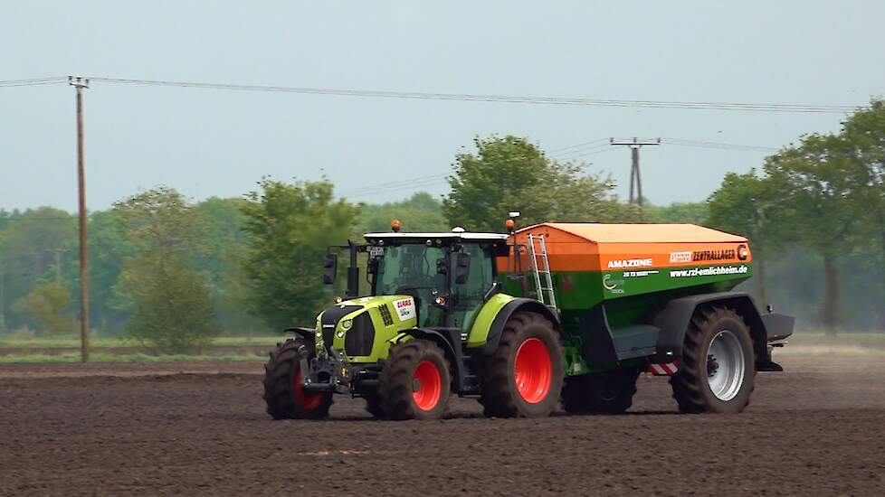 Amazone ZG TS 10001 kunstmestrooier met een laadvolume van 10 ton